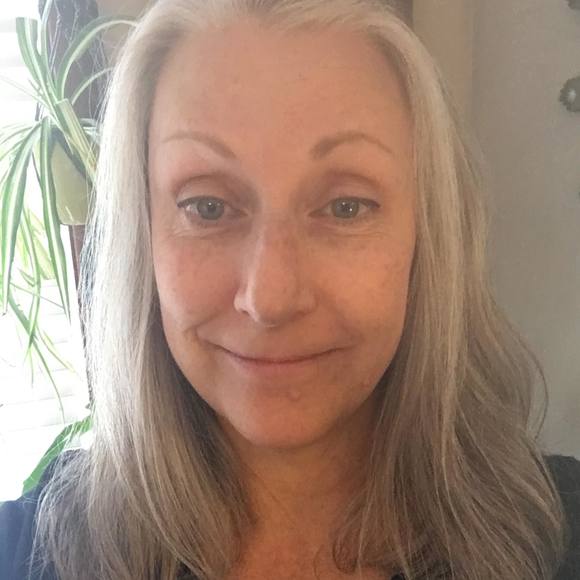 Meet your Posher, Deborah - Picture 1 of 1